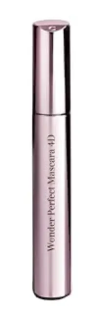 Wonder Perfect Mascara by Clarins, the best French lengthening mascara.